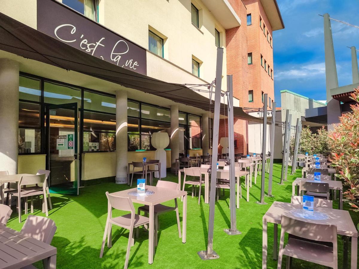 Just Hotel Lomazzo Fiera Exterior photo